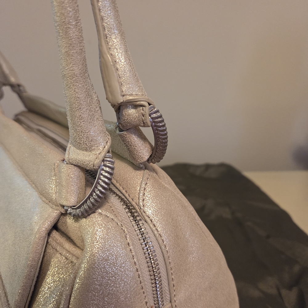Vintage JUDITH RIPKA "Jane" east/west Zip Top Bag with Front Pocket. - Picture 6 of 12